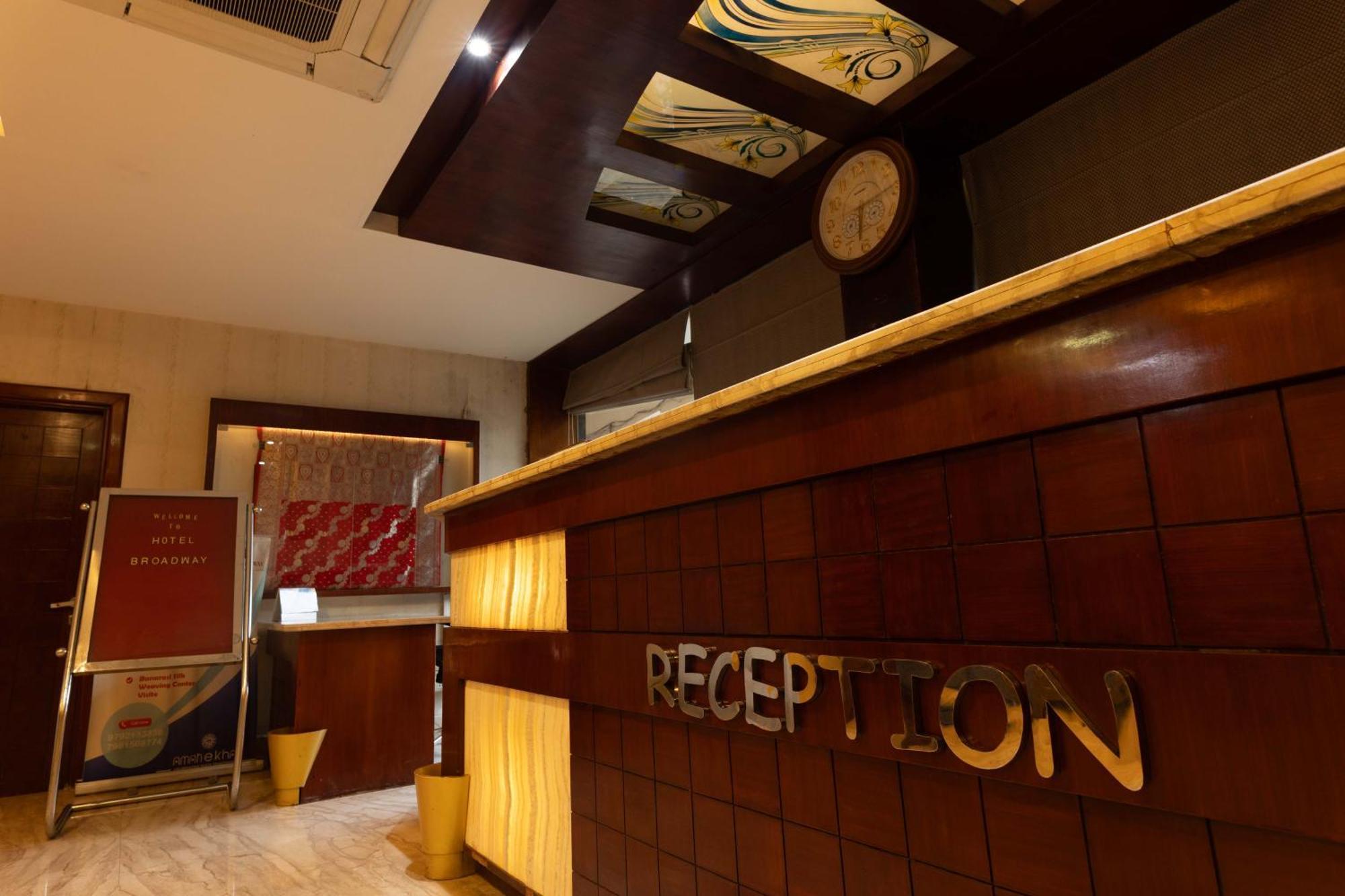 New Hotel Broadway Benares Buitenkant foto