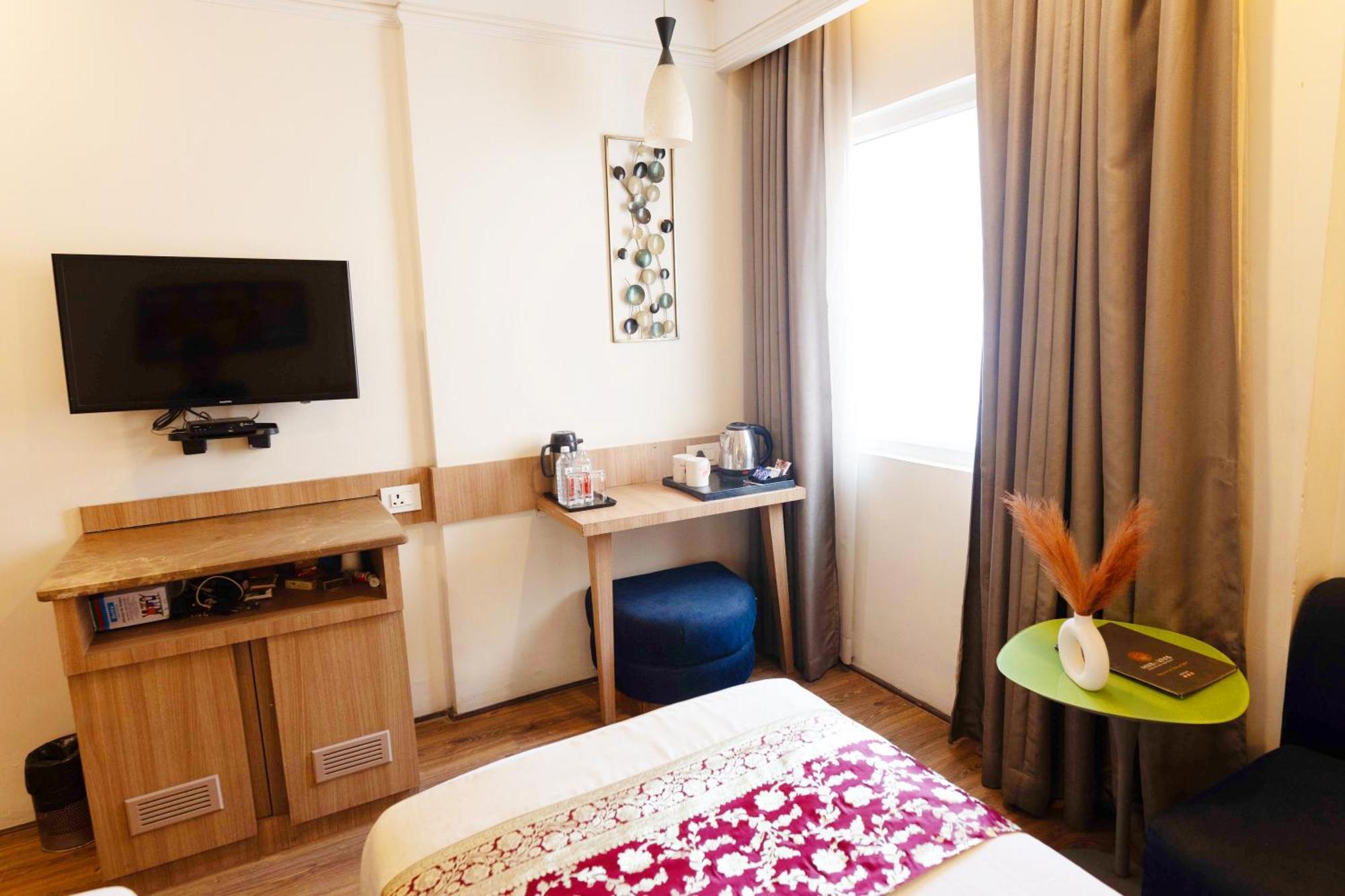 New Hotel Broadway Benares Buitenkant foto