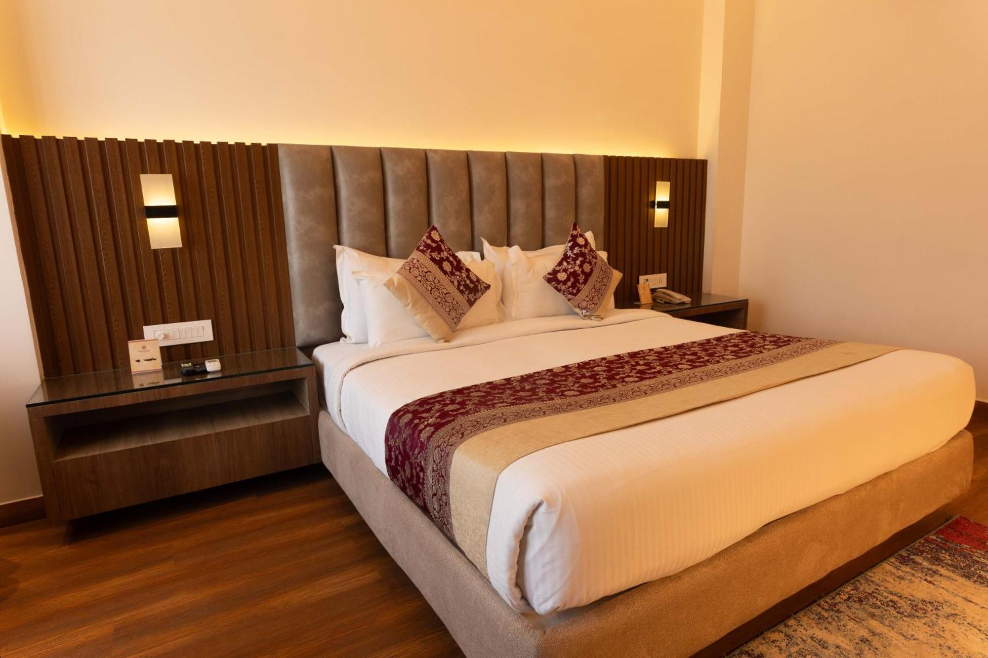 New Hotel Broadway Benares Buitenkant foto