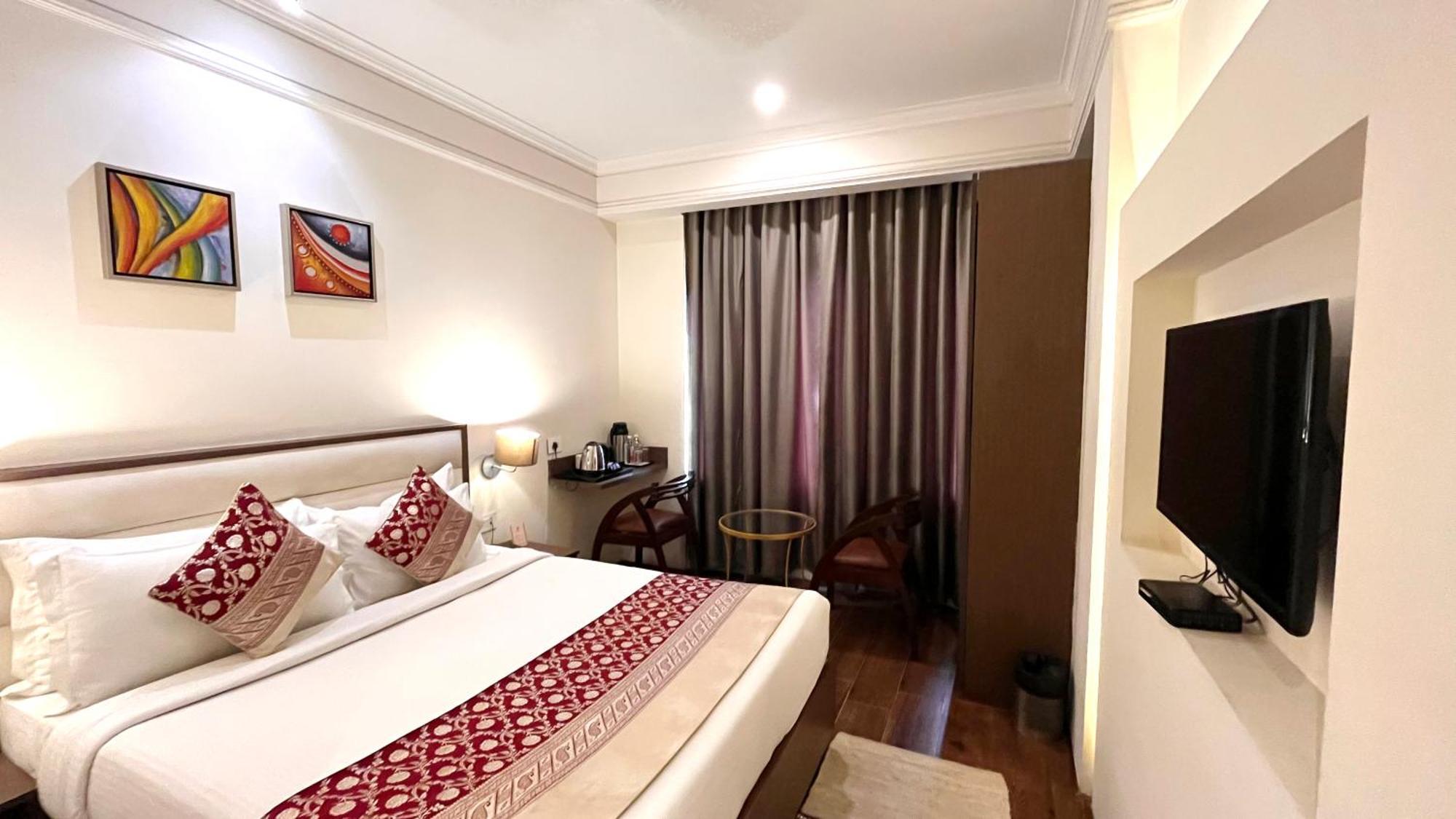 New Hotel Broadway Benares Buitenkant foto