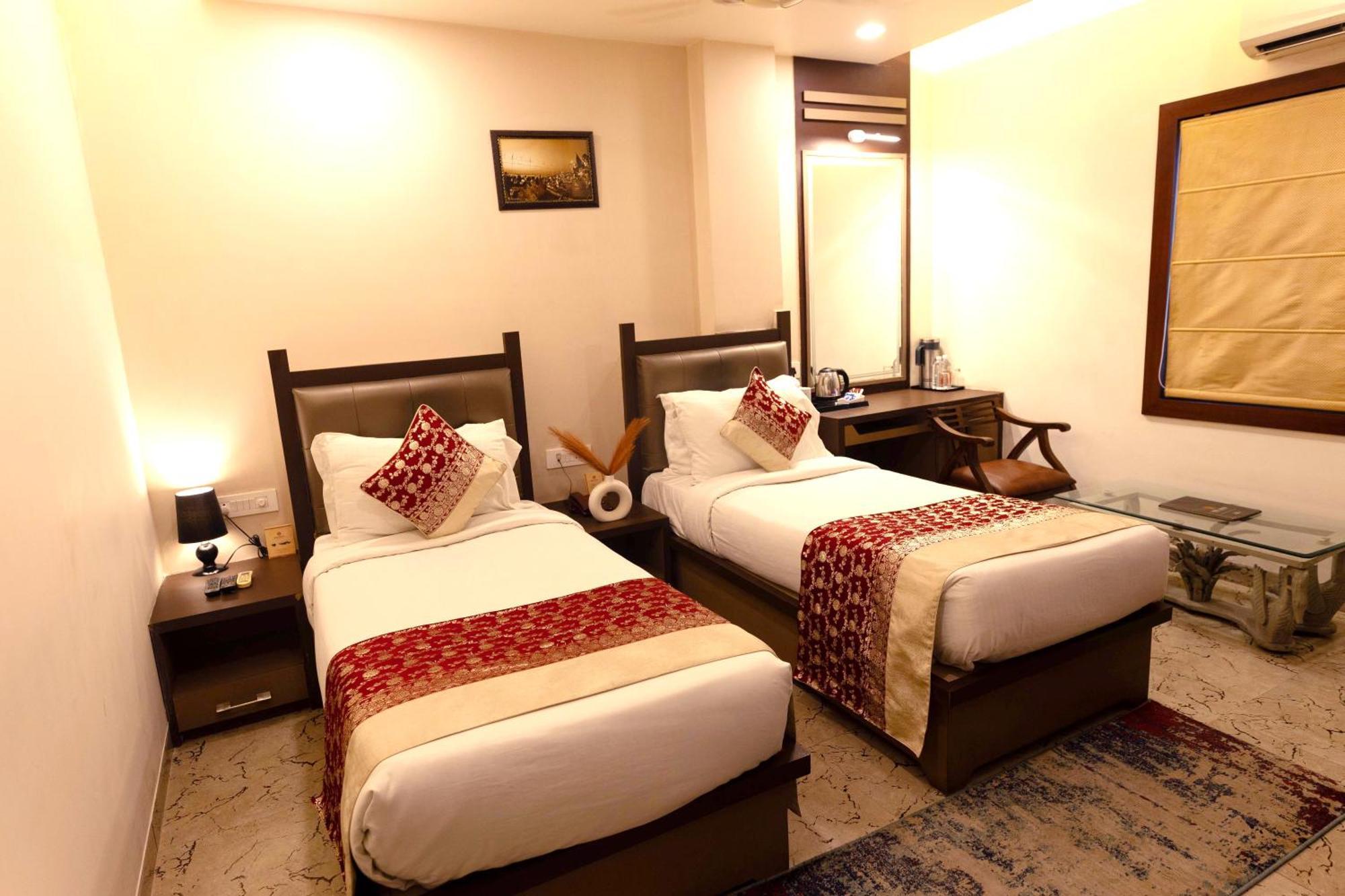 New Hotel Broadway Benares Buitenkant foto