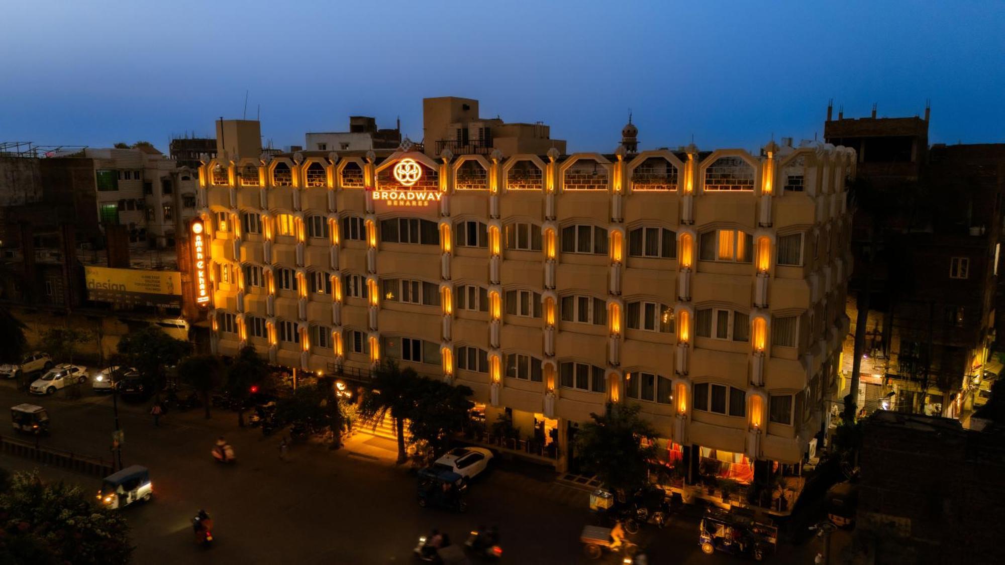 New Hotel Broadway Benares Buitenkant foto