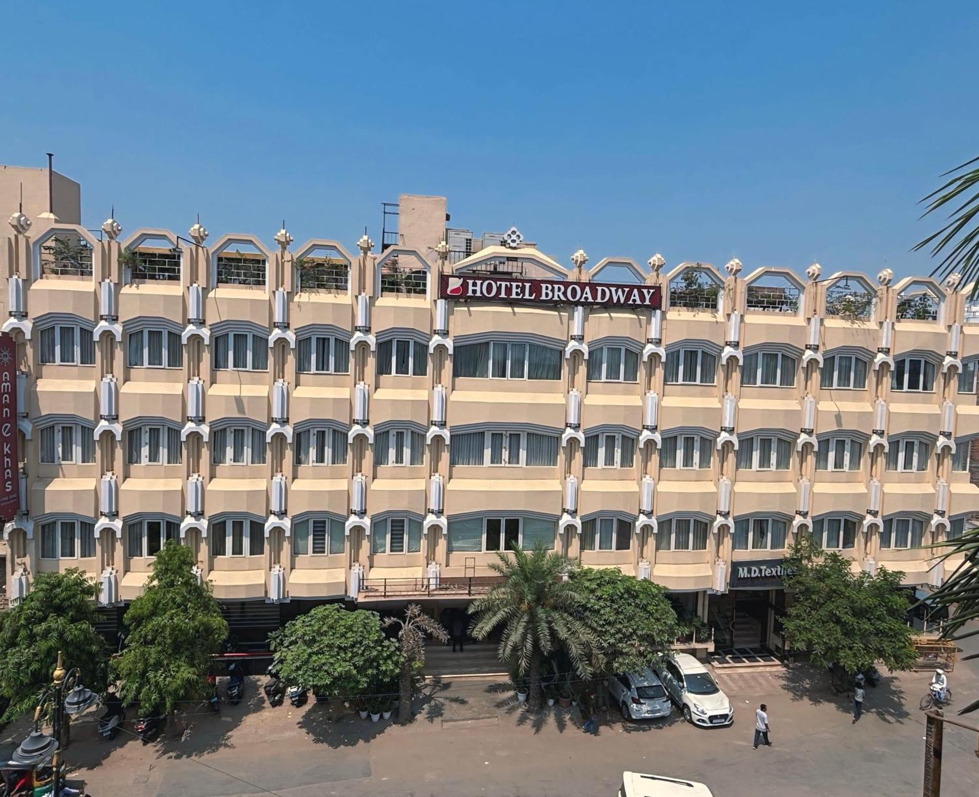 New Hotel Broadway Benares Buitenkant foto