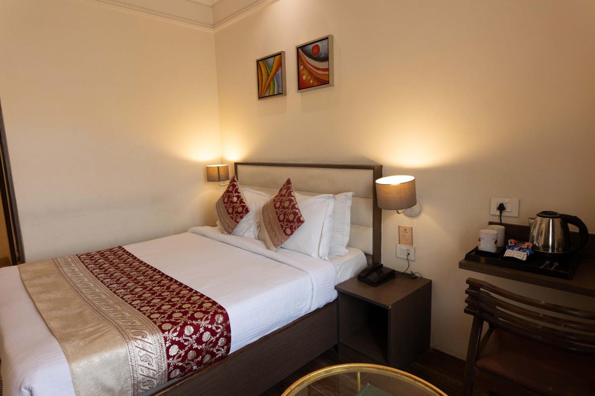 New Hotel Broadway Benares Buitenkant foto